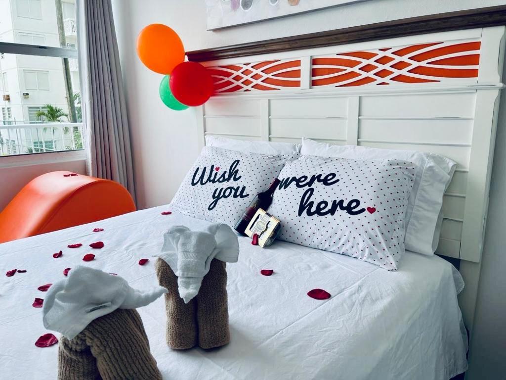 Hobie Oceanfront Apartment At Isla Verde San Juan Extérieur photo