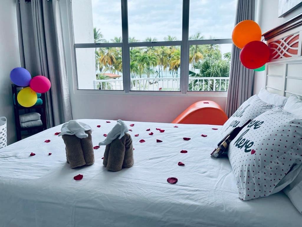 Hobie Oceanfront Apartment At Isla Verde San Juan Extérieur photo