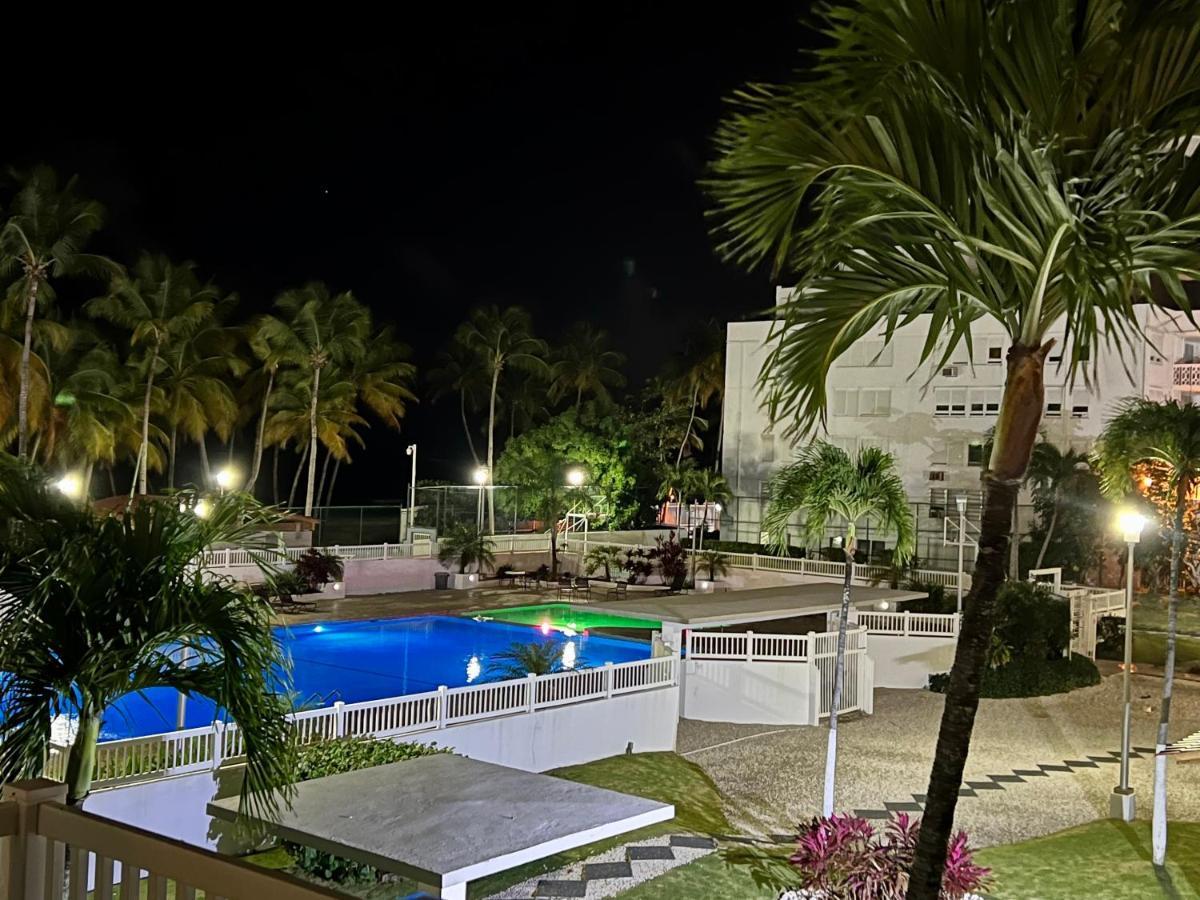 Hobie Oceanfront Apartment At Isla Verde San Juan Extérieur photo