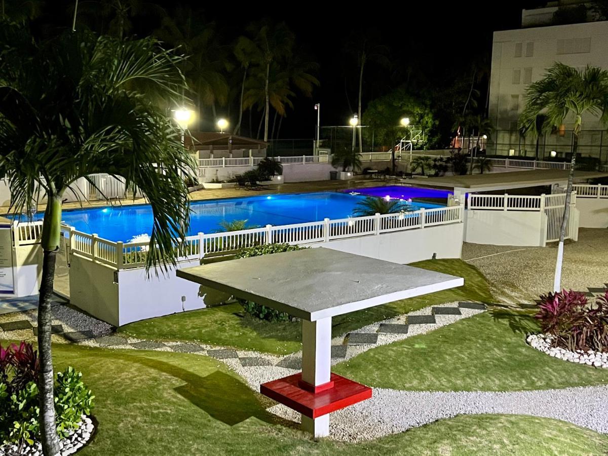 Hobie Oceanfront Apartment At Isla Verde San Juan Extérieur photo