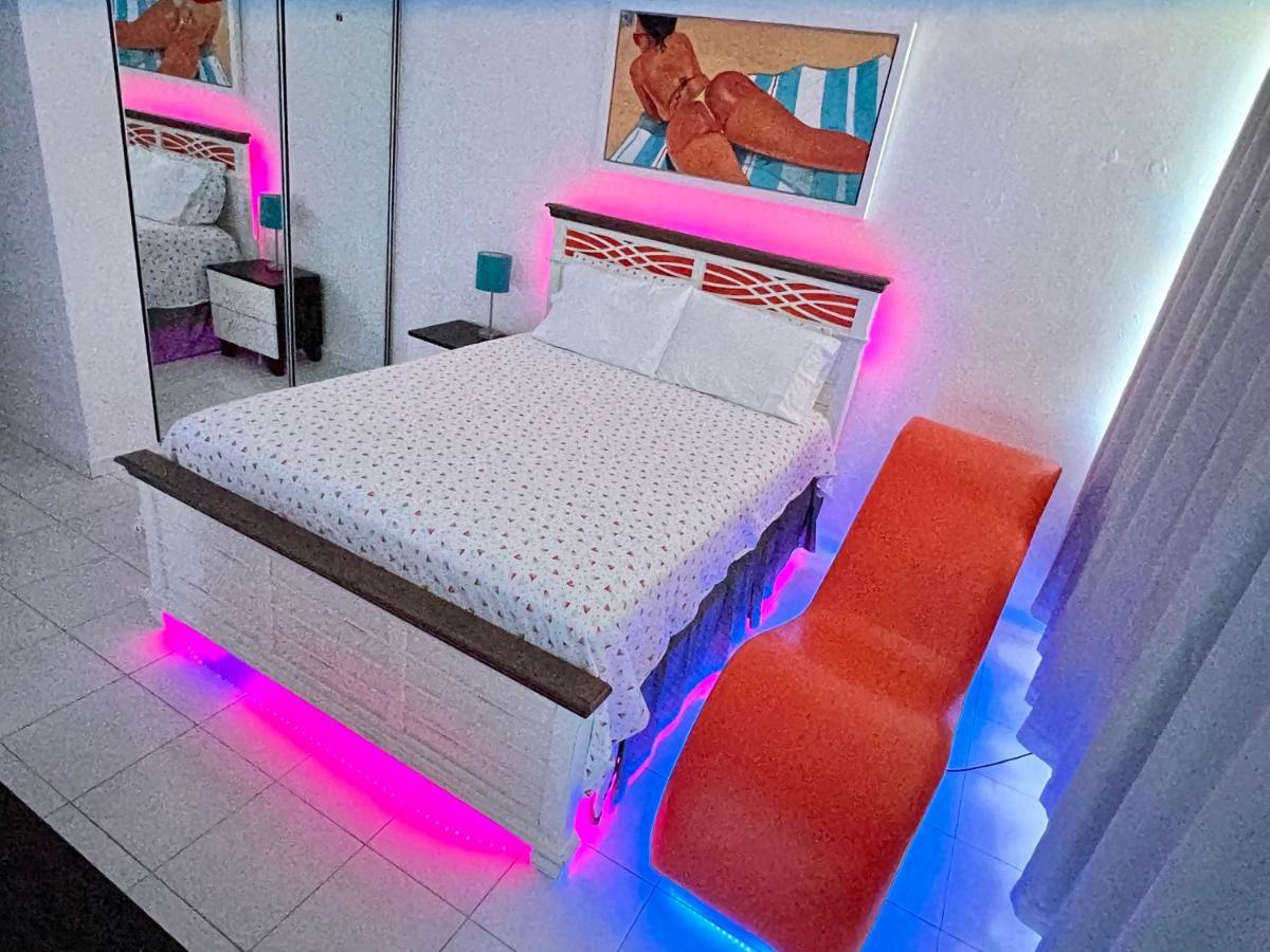 Hobie Oceanfront Apartment At Isla Verde San Juan Extérieur photo
