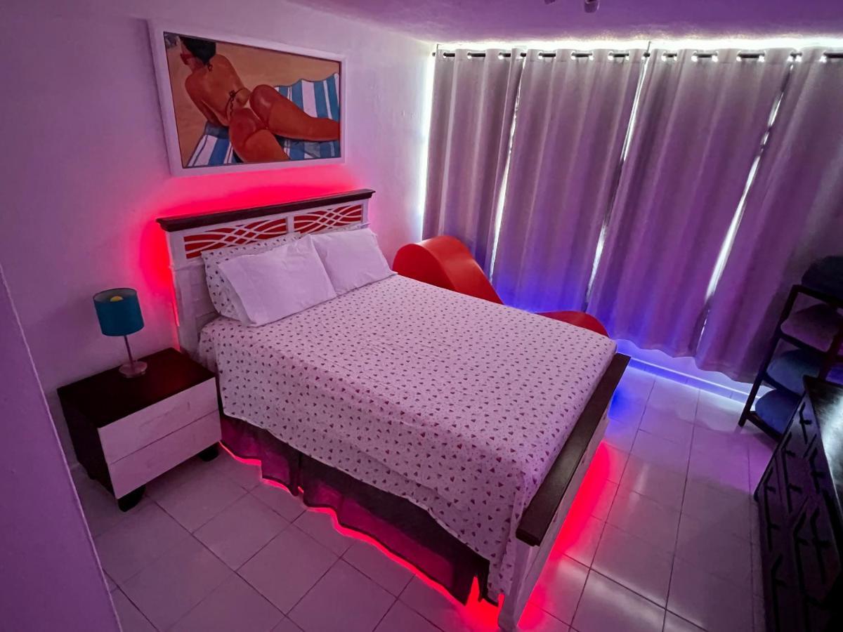 Hobie Oceanfront Apartment At Isla Verde San Juan Extérieur photo