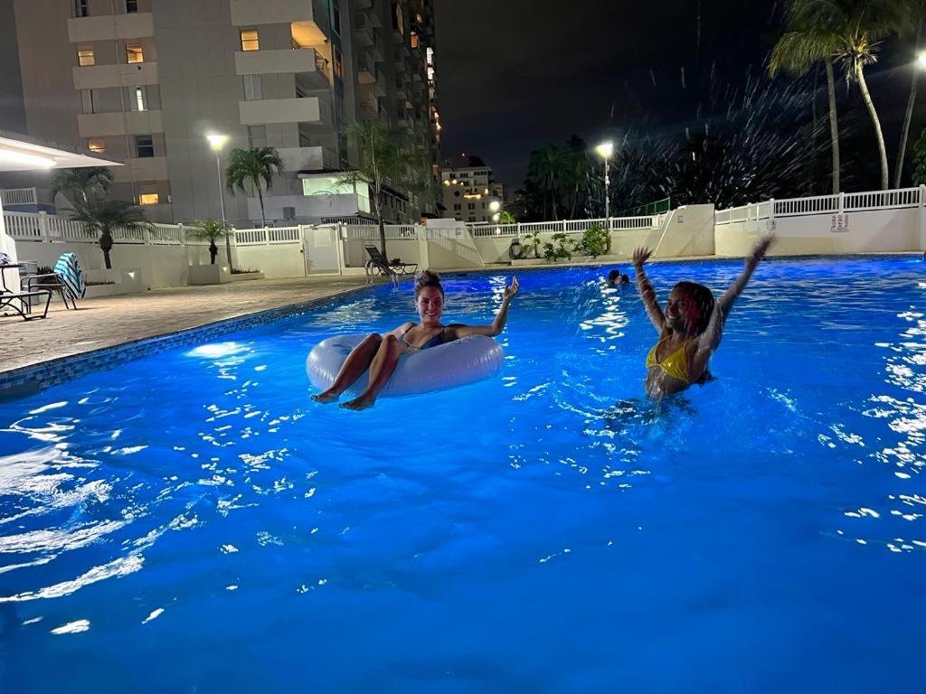 Hobie Oceanfront Apartment At Isla Verde San Juan Extérieur photo