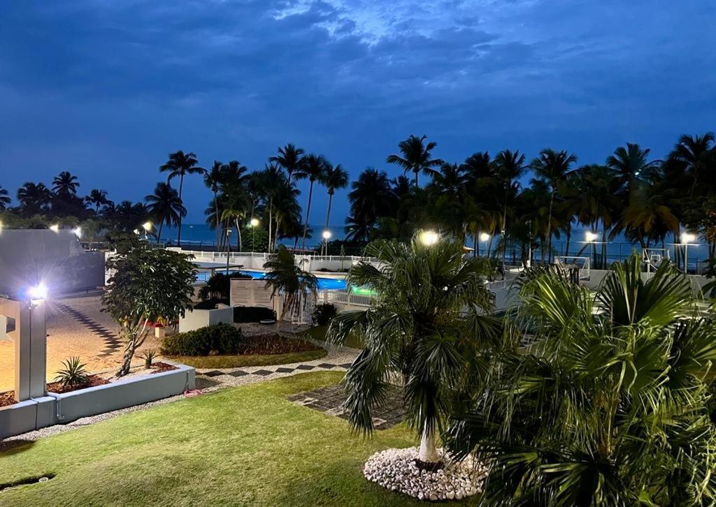 Hobie Oceanfront Apartment At Isla Verde San Juan Extérieur photo